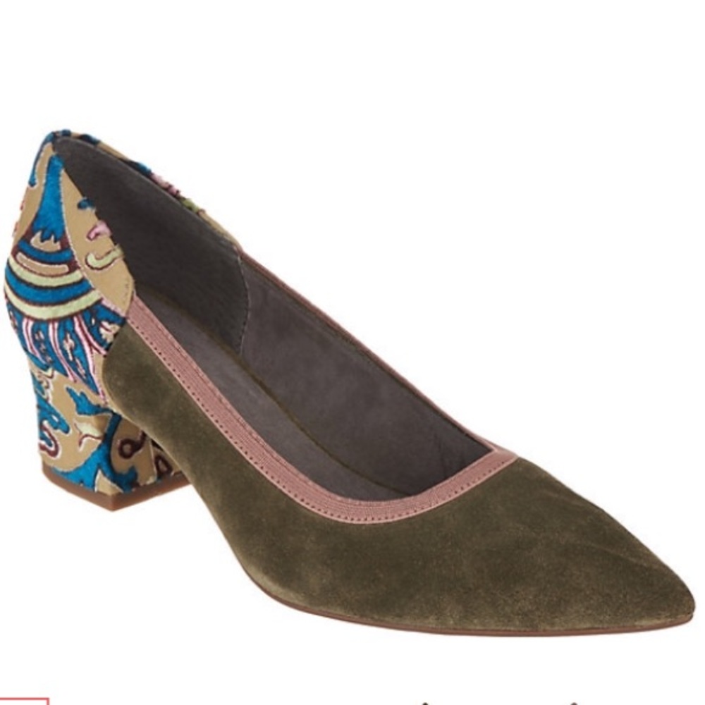 Lori Goldstein Collection Mixed Media Block Heel